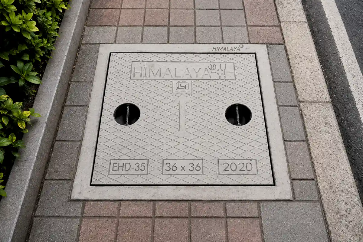 Square Frame Square Cover